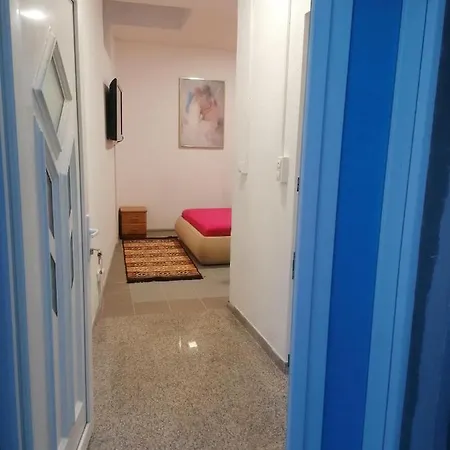 Sphinx Apartment